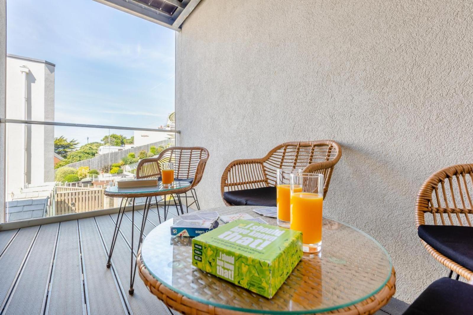 8 Middlecombe - Luxury Apartment At Byron Woolacombe, Only 4 Minute Walk To Woolacombe Beach! Exterior photo